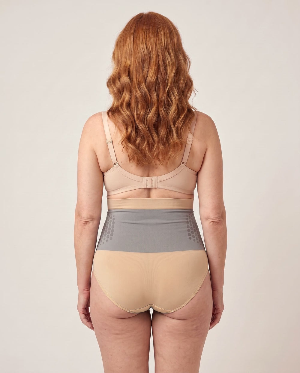 De HighFitPlus beige van achteren